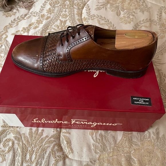 Oxfords_&_Derbys